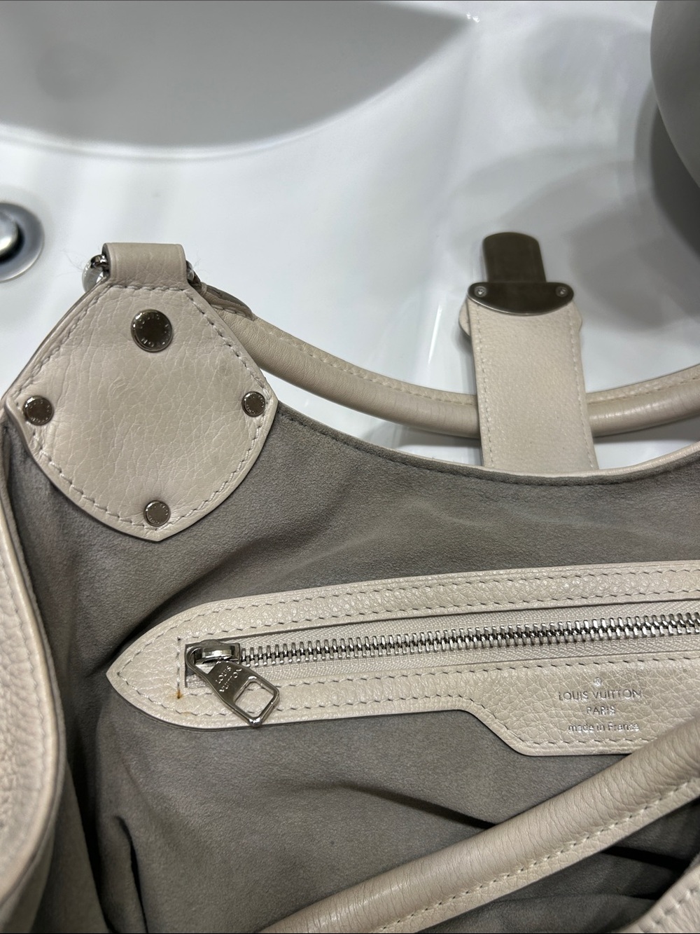 Louis Vuitton Perforated Cream Leather Shoulder Bag with Silver Hardware - Picture 11 of 16